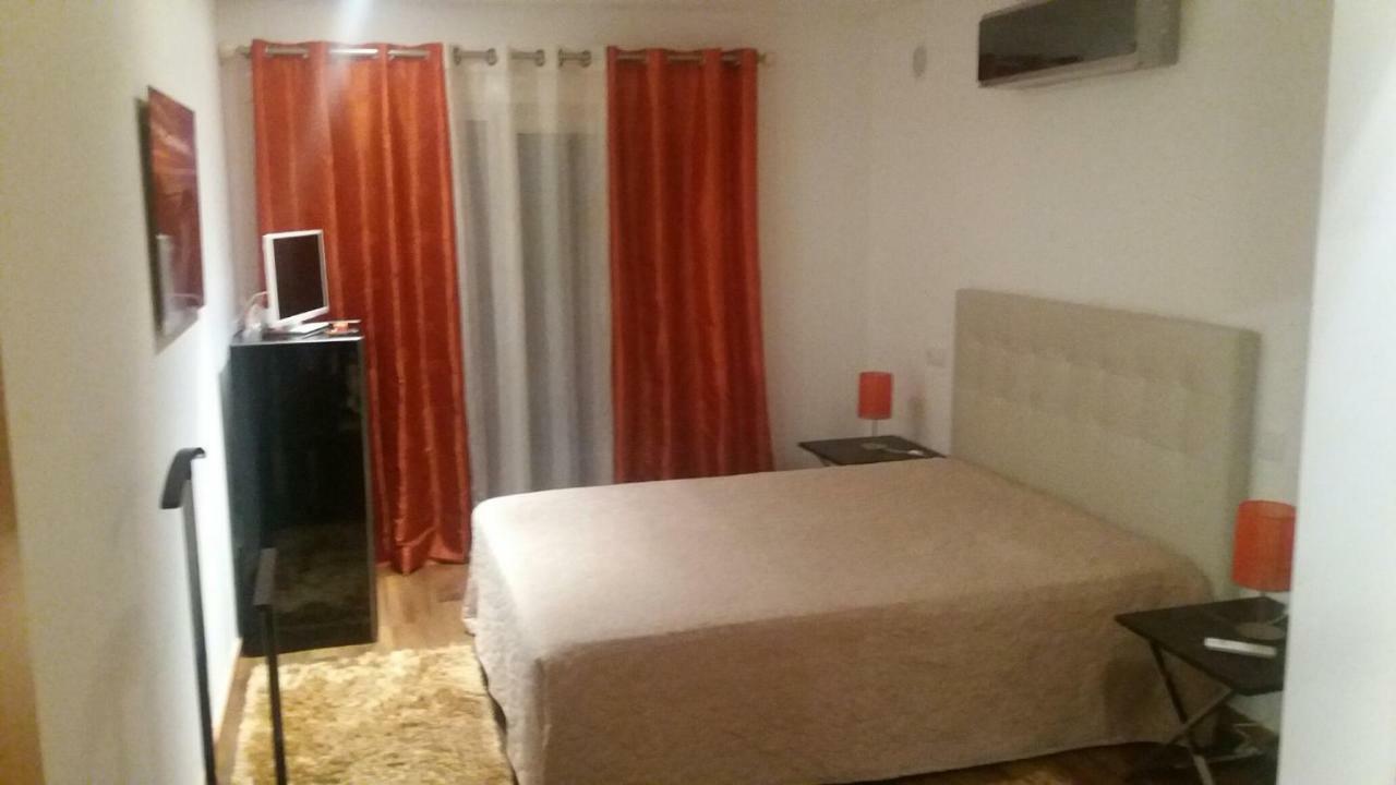 My Home Sao Martinho do Porto Luaran gambar